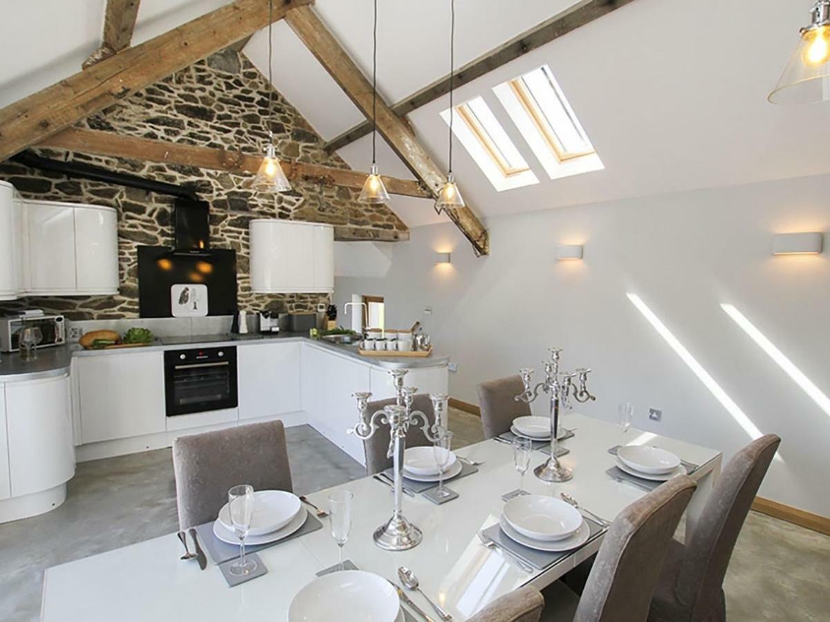 Rhyd Angharad Barns Villa Llanrhyddlad Bagian luar foto